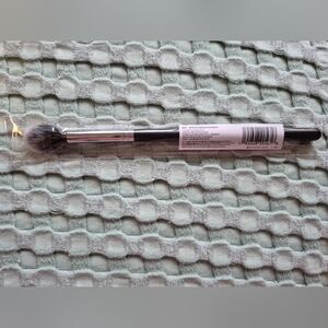 Morphe (M451) Detailed Highlighter Brush